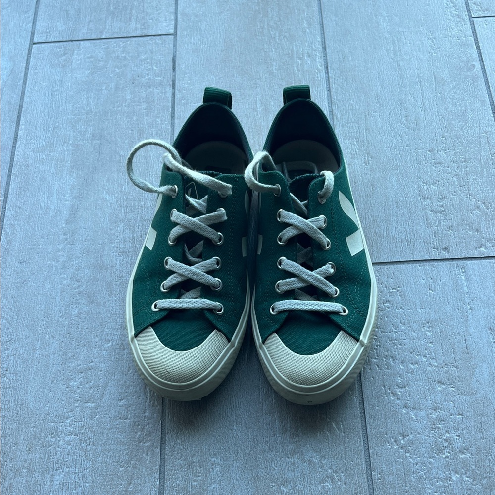 Veja Green and White Women's Sneakers